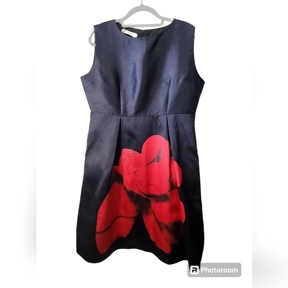 Buenos Ninos Beautiful Sleeveless Dress Dark Blue w Bold Red Floral Pattern - Picture 2 of 10